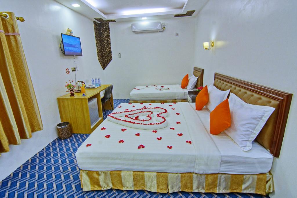 Perfect Hotel Мандалай Экстерьер фото