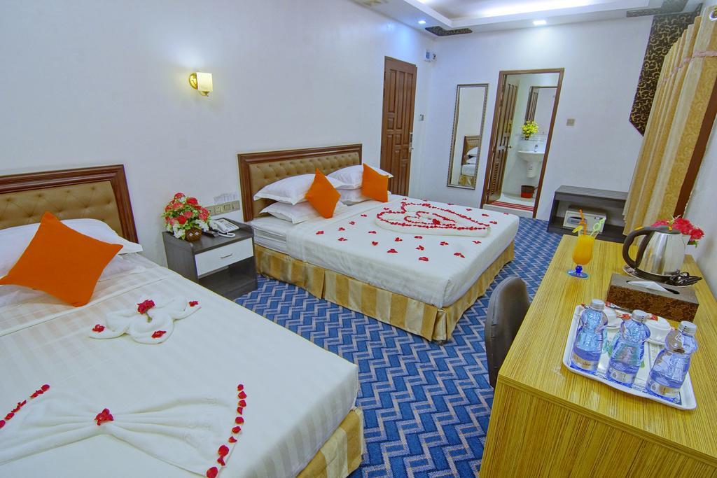 Perfect Hotel Мандалай Экстерьер фото